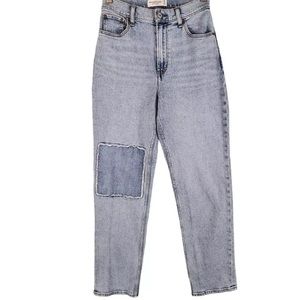 Abercrombie & Fitch Ultra High Rise Ankle Straight w/ Patch